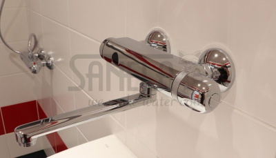 Настенный бесконтактный смеситель SLU 25S арт: 33258 Sanela Чехия (фото, схема)